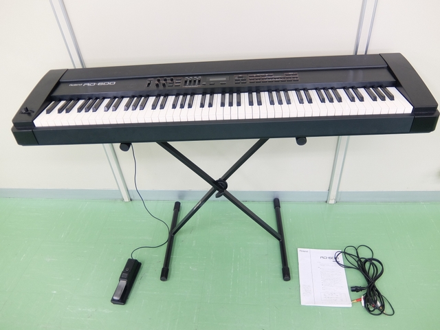 Roland RD-600(電子ピアノ)-