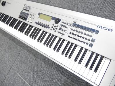 YAMAHA シンセサイザー 88鍵モデル『MO8』