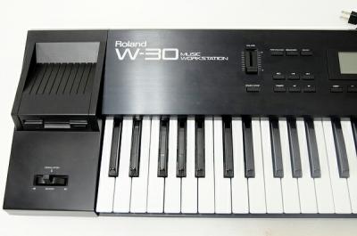 Roland W-30SC シンセサイザー ローランド 楽器 61鍵盤 ジャンク G8109346-