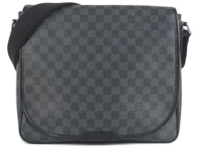 ルイ・ヴィトン LOUIS VUITTON ダニエルMM N58029 ショルダーバッグ ダミエ グラフィット
