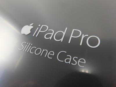 Apple アップル MK0D2FE/A シリコンケース iPad Pro用 12.9型 チャコールグレイ
