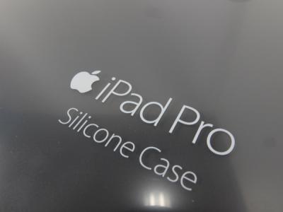 Apple アップル MK0D2FE/A シリコンケース iPad Pro用 12.9型 チャコールグレイ