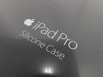 Apple アップル MK0D2FE/A シリコンケース iPad Pro用 12.9型 チャコールグレイ