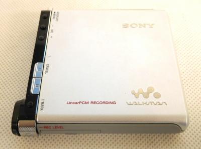 SONY ソニー WALKMAN Hi-MD MZ-RH1 S MDプレーヤー シルバー 録音再生ポータブルMD