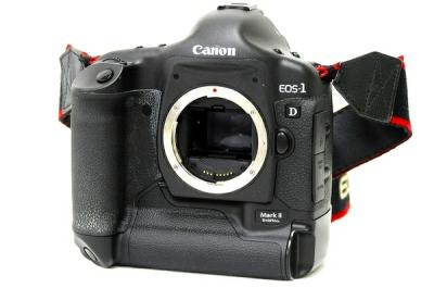 Canon キャノン EOS-1D X Mark II EOS-1DXMK2 デジタルカメラ 一眼レフ ボディ