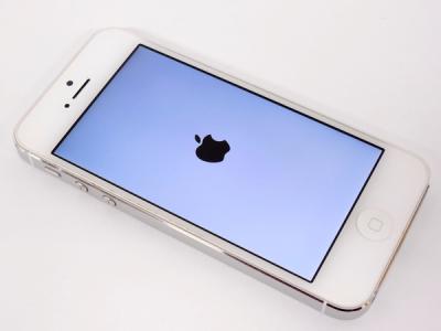 Apple iPhone 5 MD300J/A 32GB SoftBank ホワイト&amp;シルバー