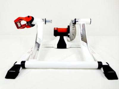 ELITE QUBO FLUID サイクルトレーナー トレーニング機器