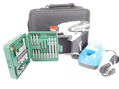 makita マキタ TD090DWXW 充電式インパクトドライバ 10.8V 1.3Ah 白