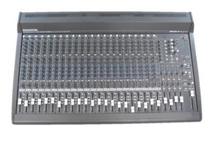 MACKIE マッキー SR24・4 VLZ Pro アナログコンソール 24チャンネル/4バス仕様 ケース付 ミキサー PA 機器 機材
