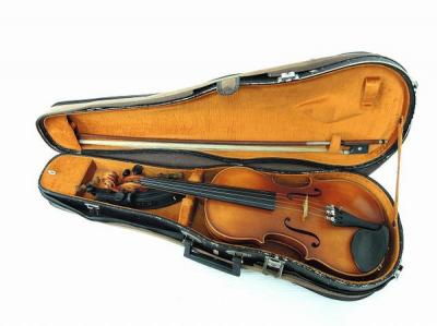 Karl Hofner 7 4/4サイズ ケース 弓付属 2001年製 Karl Hofner 7 4/4サイズ ケース 弓付属 2001年製