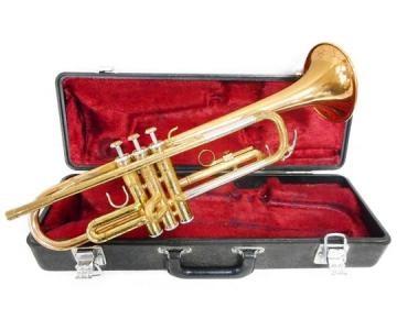 受賞セール YAMAHA ヤマハ YTR-3320 トランペット 管楽器 演奏 吹奏楽 ケース付
