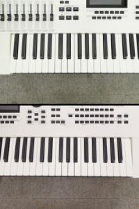 Yamaha MOTIF XF6 シンセサイザー 61鍵　本体のみ ヤマハ | MOTIF XF6 WH - シンセサイザー - 概要