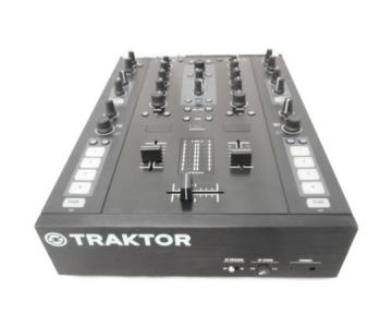 NATIVE INSTRUMENTS TRAKTOR KONTROL Z2