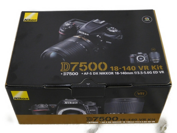 新品未開封　Nikon デジタル一眼レフカメラ D7500 レンズキット
