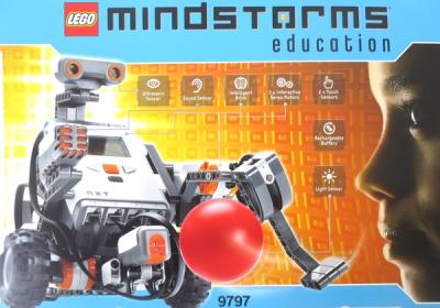Lego レゴ Mindstorms Education NXT Base Set 9797 レゴ マインドストーム 知育玩具 コンピュータープログラム ロボット作製ブロック おもちゃ