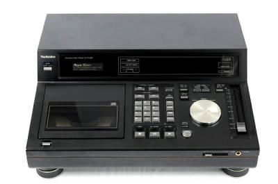 Technics テクニクス SL-P1300-KA CD プレイヤー オーディオ