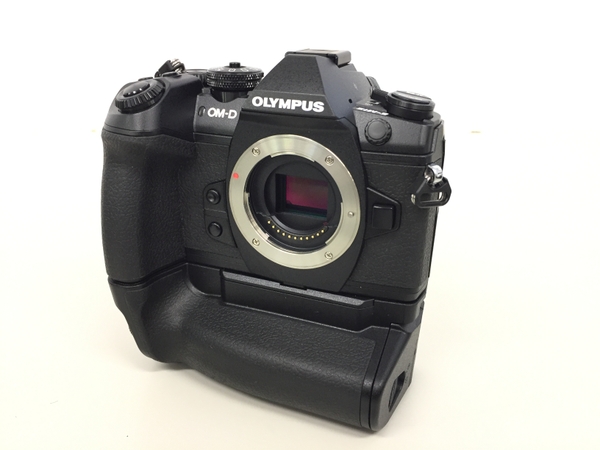 OLYMPUS E-M1 MK2(一眼レフ)-