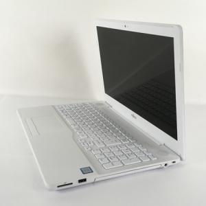 FUJITSU FMVA50C3WP 15.6インチ Core i7-7700HQ 2.80GHz 4GB HDD 1TB Windows 10 ノート PC