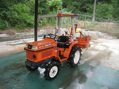 SOLD OUT】クボタ トラクター B1-15 ブルトラ 15.5馬力 4WD 自動水平