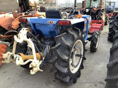 イセキ トラクター TA270 フロントローダー付き 4WD 現状販売 タイヤひび割れ