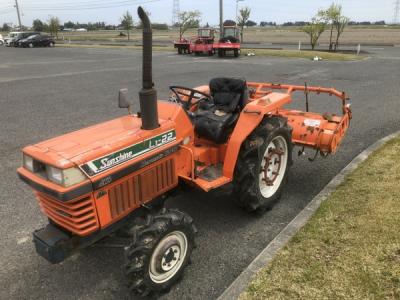決算セール 福岡県発 クボタ サンシャイン L1-22 自動水平 22馬力 キャノピー 屋根付 トラクター 農機具 直