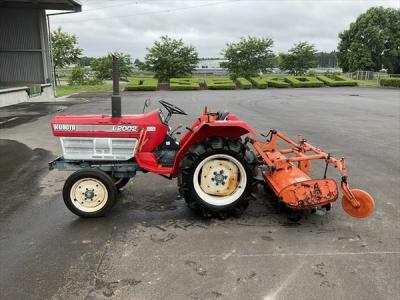 決算セール茨城県 土浦市 クボタ トラクター L2002 2WD 442h 20馬力 442h ロータリー付き 輸出 貿易