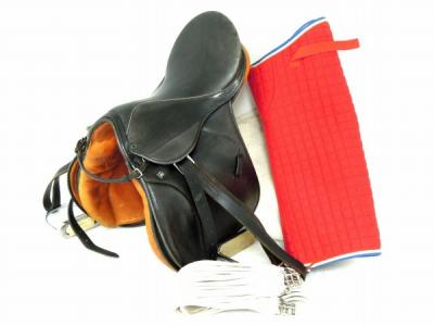 乗馬 鞍Stubben 中古品 (乗馬 障害鞍 CAVALLO (馬具・乗馬 乗馬 鞍Stubben 中古品 (乗馬 障害鞍 CAVALLO (馬具・乗馬