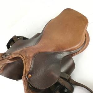 新品一点特価!!　フランス　Henri de rivel 障害鞍　乗馬　鞍 HENRI DE RIVEL HDR 鞍/ cavland サドルパッド / EQUI WING 鐙