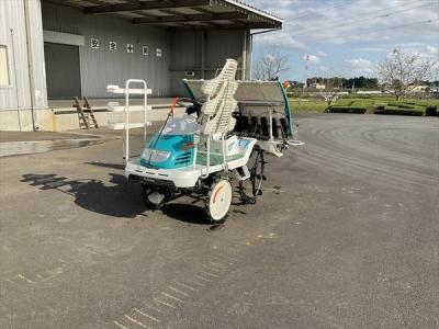 クボタ 田植え機ZP67 左の苗乗せ台のみ