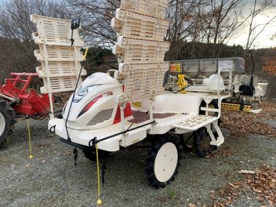 受賞セール愛知県一宮市発 田植え機 ヤンマー RG8 15.6馬力 ディーゼル キャノピー付き 8条植え 田植機 UFO パワステ 直