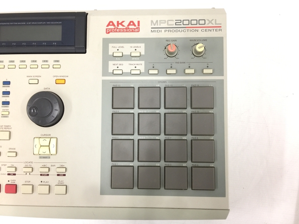 AKAI MPC2000XL(リズムマシン)-