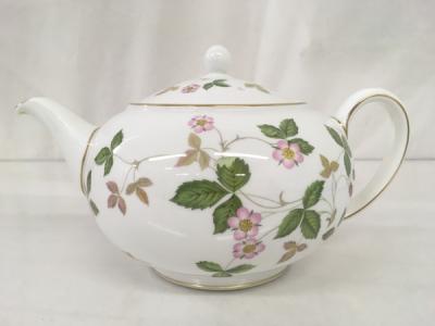 WEDGWOOD ウェッジウッド ワイルドストロベリー ティーポット(L) シュガー(S) 小物入れ(ハート) セット