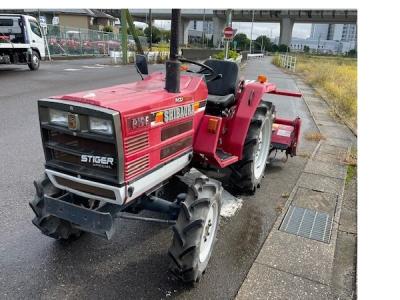 福岡県発 シバウラ STIGER P19F 19馬力 トラクター PTO 1083h ロータリー 付 RS3145 農機具 アタッチメント 直