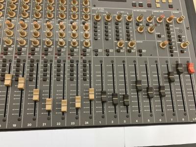 CS-MODEL16 | Model 16専用ハードケース | TASCAM (日本)