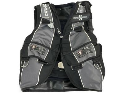 SCUBAPRO CLASSIC STRIDER II (スキューバダイビング)の新品/中古販売 