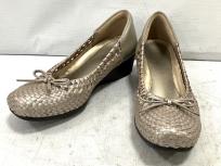 ヴァレンティノ VALENTINO カラヴァーニ ロックスタッズ ヴァレンティノ VALENTINO カラヴァーニ ロックスタッズ