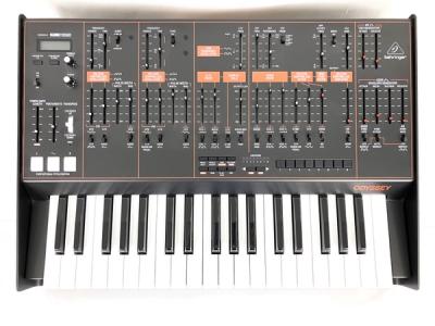 インポート・海外人気ブランド X3 シンセサイザー KORG 初期化データ付き 無縁 基本動作確認品 鍵盤楽器