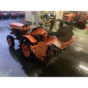 クボタ トラクター B7001-MK125 14ps 使用時間19h 4WD 3P直装 中古 広島 かわかく農機 | 株式会社  かわかく農機【農機の販売・整備メンテナンス】