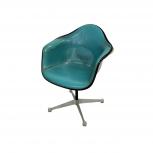 HERMAN MILLER  