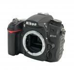 Nikon  D7000