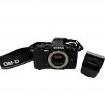 OLYMPUS   OM-D E-M5II /  FL-LM3 