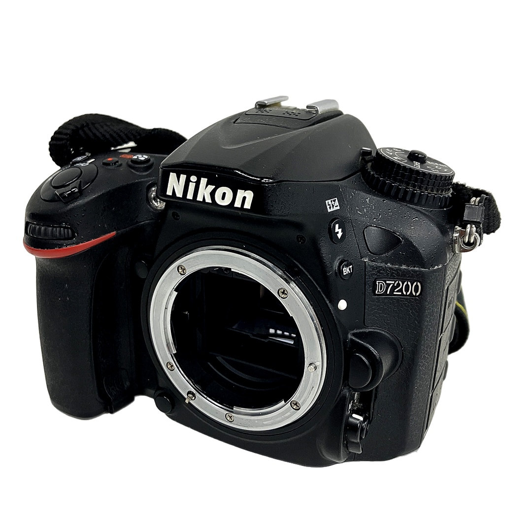Nikon  D7200