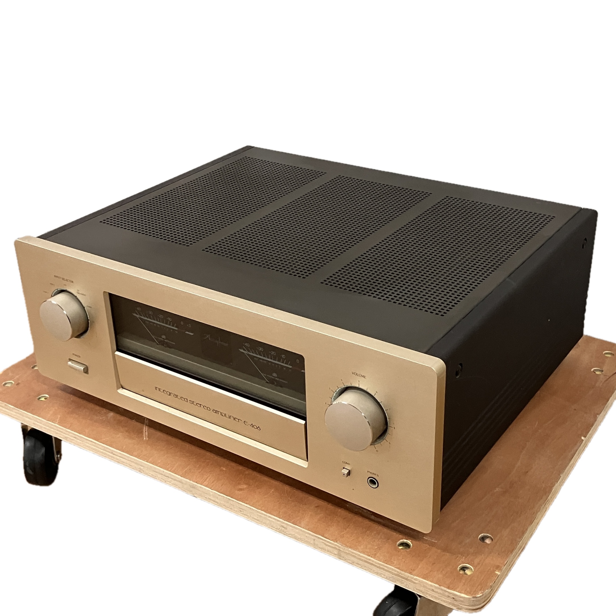 Accuphase プリメインアンプ E406