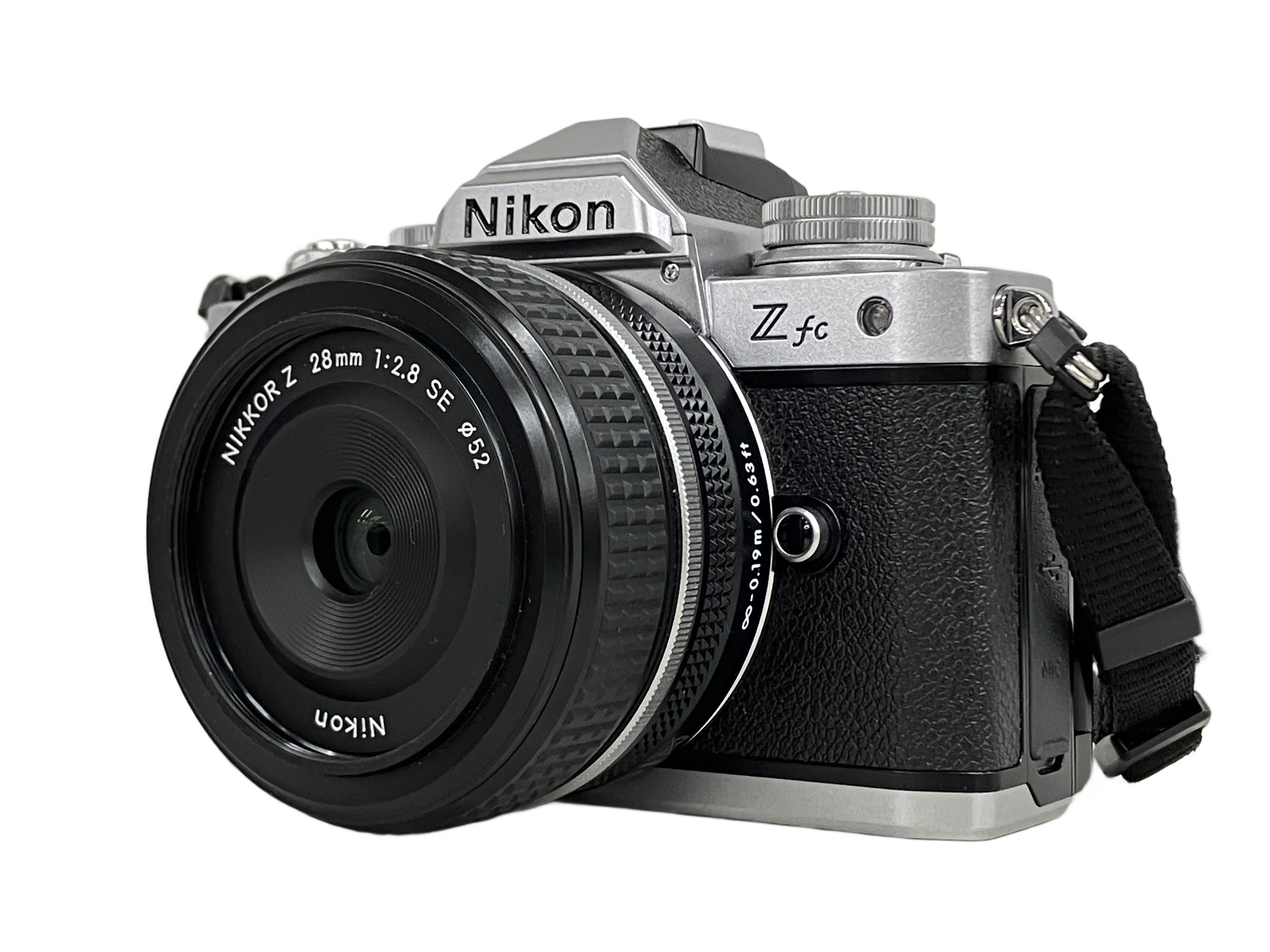 Nikon  Z fc/NIKKOR 28mm 2.8 SE 