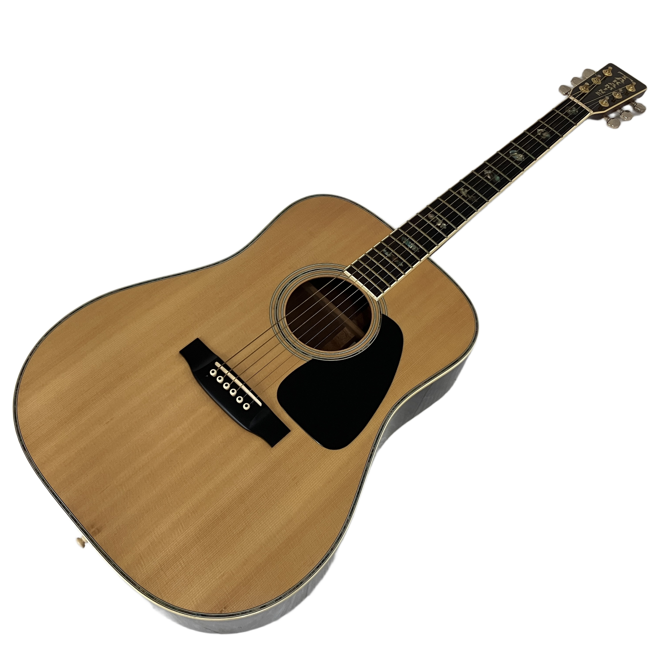 Takamine    TD-40