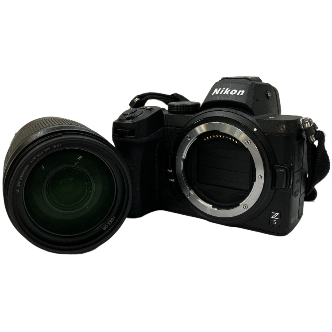 Nikon   Z5 24-200